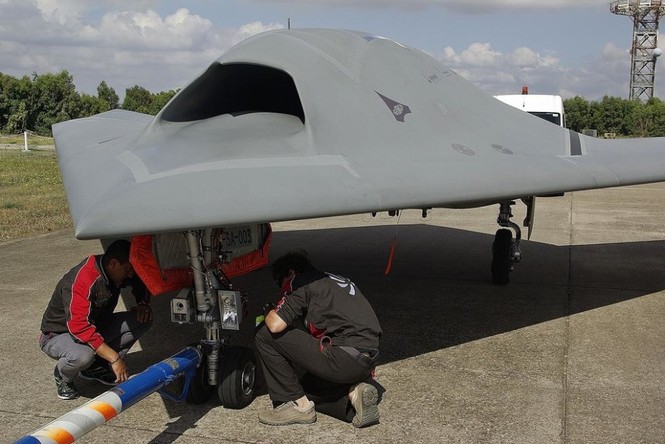 Khám phá sức mạnh UAV tấn công Neuron của châu Âu - ảnh 3