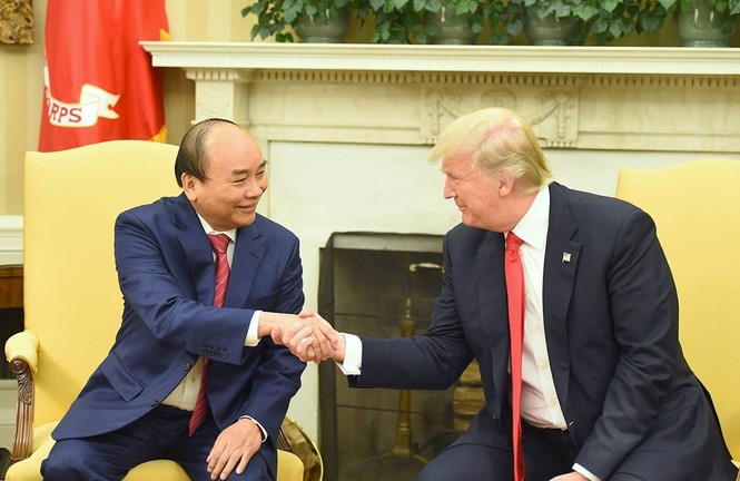 Hình ảnh Tổng thống Hoa Kỳ Donald Trump đón Thủ tướng Nguyễn Xuân Phúc - ảnh 1