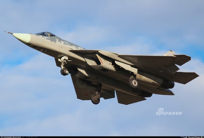 Nga ra mắt phiên bản xuất khẩu tiêm kích Su-57 - ảnh 8