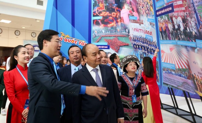 Thủ tướng Nguyễn Xuân Phúc: Mong thanh niên khởi nghiệp mạnh mẽ hơn - ảnh 26