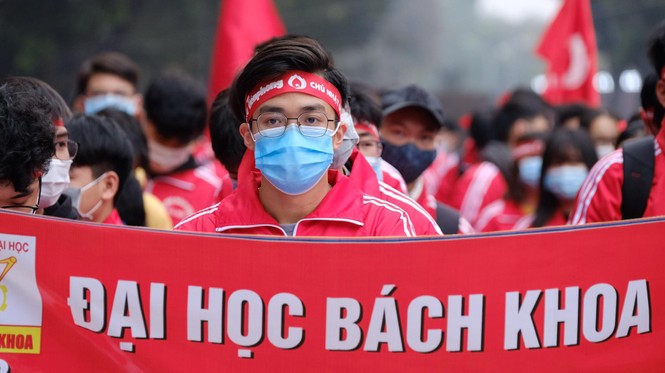 Giọt máu ấm giữa ngày đông lạnh - ảnh 74