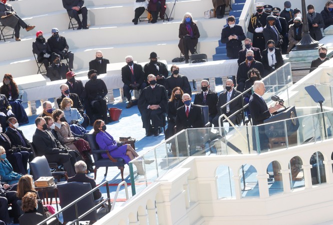 Trực tiếp: Ông Joe Biden tuyên thệ nhậm chức Tổng thống Mỹ thứ 46 - ảnh 10