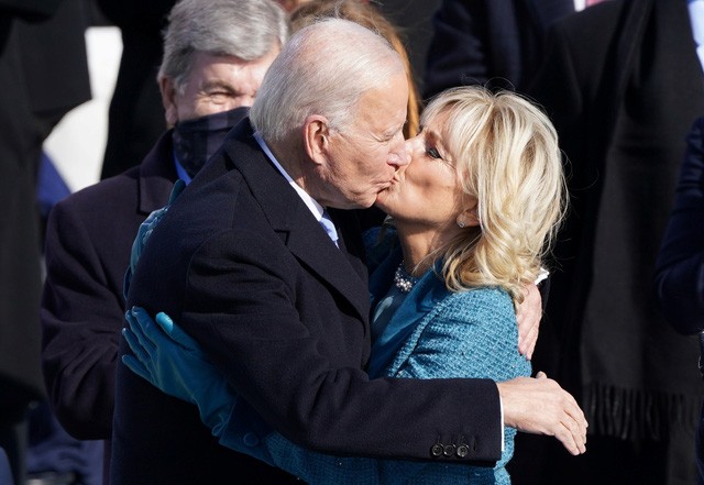 Trực tiếp: Ông Joe Biden tuyên thệ nhậm chức Tổng thống Mỹ thứ 46 - ảnh 14