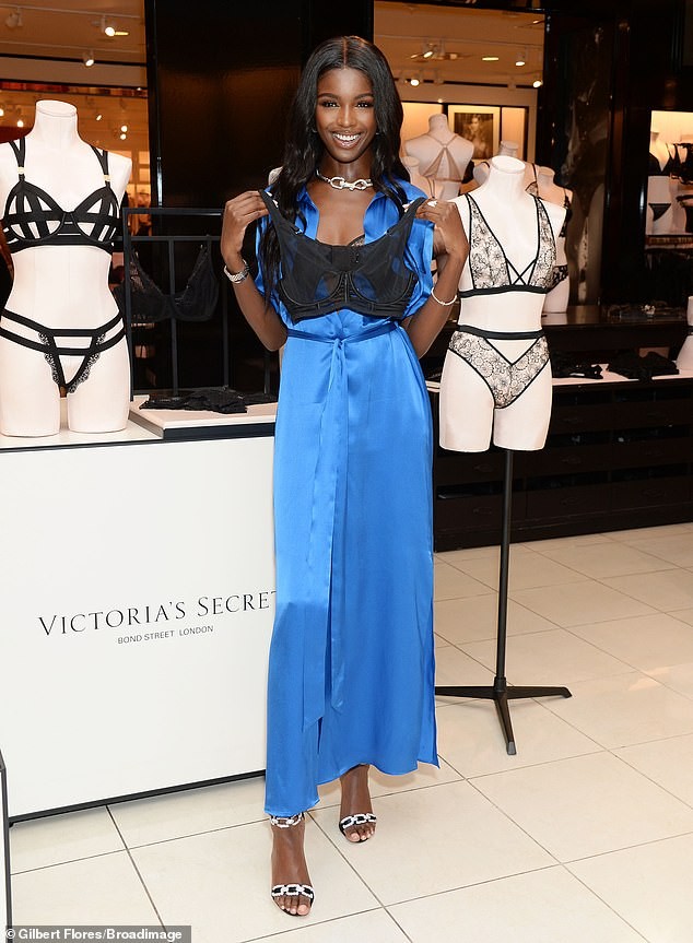 Dàn mẫu 'thiên thần' quyễn rũ mê mẩn với nội y Victoria's Secret - ảnh 6
