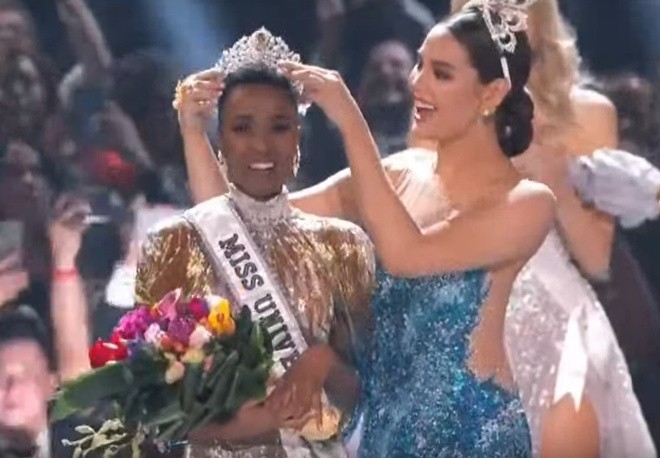 Người đẹp Nam Phi đăng quang Miss Universe 2019, Hoàng Thuỳ trượt Top 10 - ảnh 1