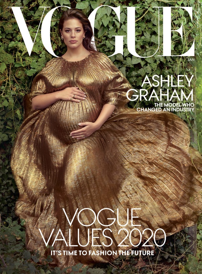 Mẫu ngoại cỡ Ashley Graham táo bạo khoả thân, tạo dáng yoga khó ở cuối thai kỳ - ảnh 5