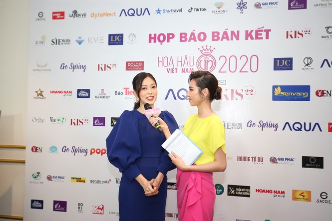Top 60 thí sinh khoe sắc tại họp báo Vòng Bán kết toàn quốc Hoa hậu Việt Nam 2020 - ảnh 23