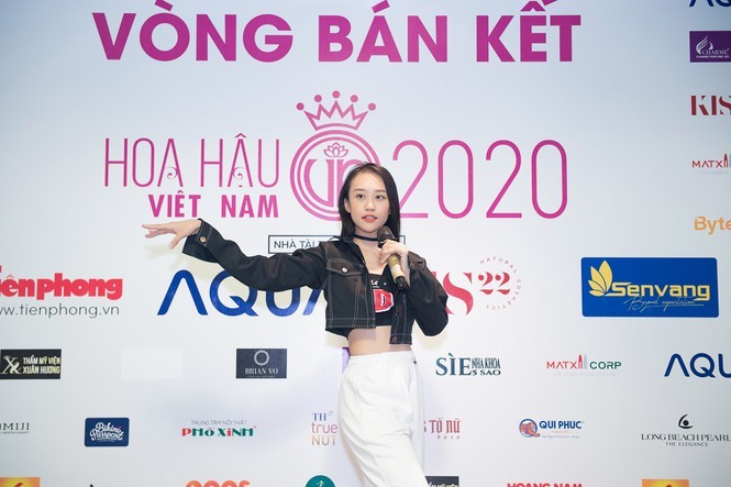 Top 60 thí sinh khoe sắc tại họp báo Vòng Bán kết toàn quốc Hoa hậu Việt Nam 2020 - ảnh 31
