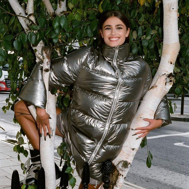 'Thiên thần nội y' Taylor Hill thần thái đẳng cấp siêu mẫu quốc tế, sexy đầy quyền lực - ảnh 5
