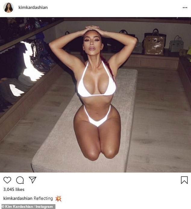 Kim Kardashian khiến fan 'dậy sóng' với ảnh bikini bé xíu, phô triệt để lợi thế hình thể - ảnh 1