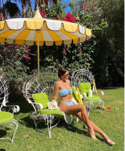 Mẫu nội y 9x Devin Brugman thả dáng gợi cảm 'nảy lửa' - ảnh 10
