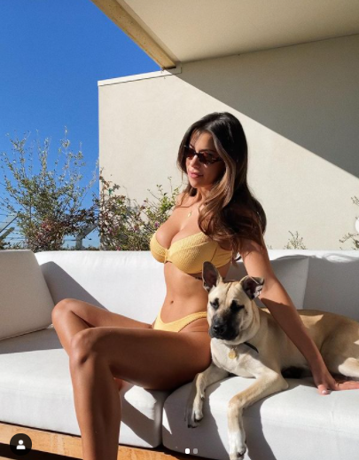 Mẫu nội y 9x Devin Brugman thả dáng gợi cảm 'nảy lửa' - ảnh 6