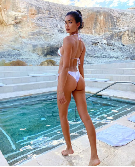 Siêu mẫu nội y Kelly Gale tung ảnh khỏa thân, khoe đường cong tuyệt đẹp - ảnh 4