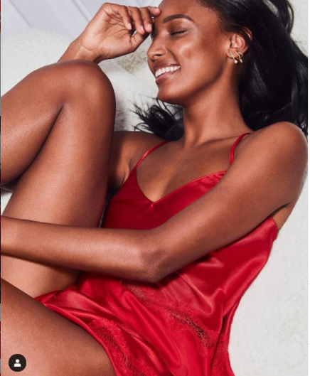 Dàn mẫu nóng bỏng phô diễn hình thể với nội y Victoria's Secret - ảnh 3