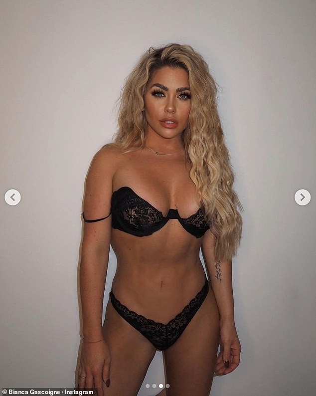 Mẫu nội y Bianca Gascoigne tung ảnh sexy, khoe đã thu nhỏ vòng một - ảnh 3