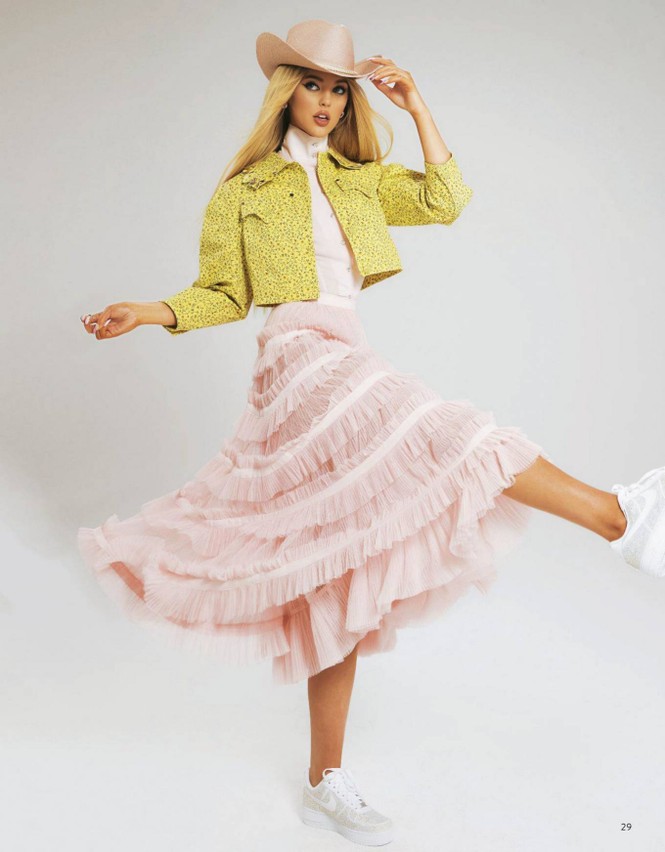 Mê mẩn ngắm 'búp bê Barbie' giữa đời thực Loren Gray - ảnh 8