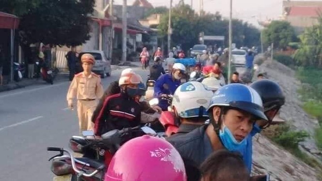 Hy hữu: Đang chèo bè trên sông, một ngư dân bị ô tô đâm tử vong - ảnh 2
