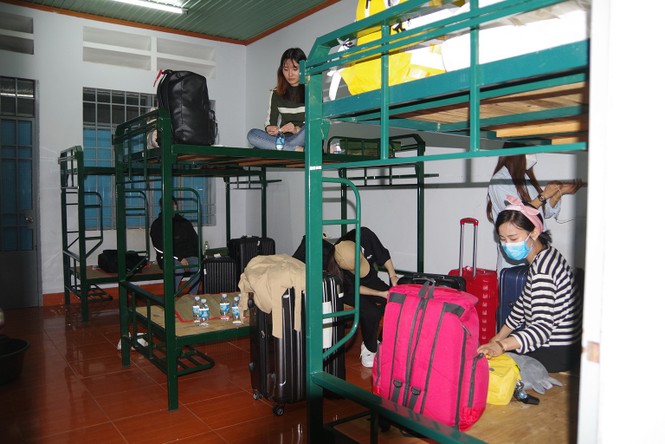 Bên trong khu cách ly 119 du học sinh về từ Hàn Quốc - ảnh 1