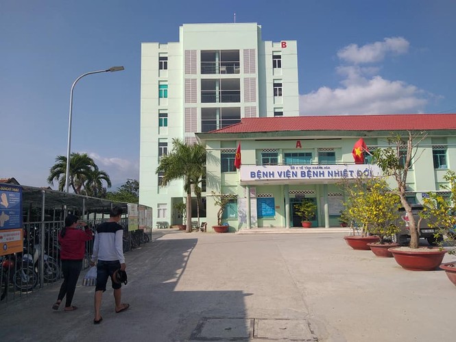 Khánh Hoà điều trị cách ly bác sỹ thăm khám cho bệnh nhân thứ 17 nhiễm Covid - 19 - ảnh 1