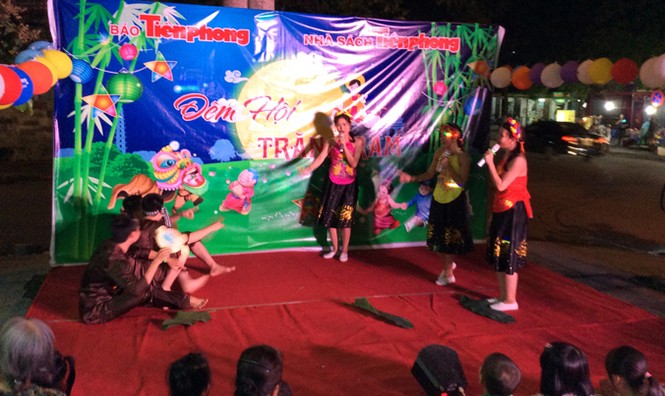 Vui trung thu tại Nhà sách Tiền Phong Hải Phòng, Thanh Hóa, Hải Dương - ảnh 3