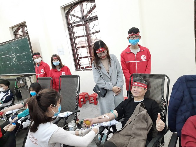 Sinh viên Đại học Y dược Thái Nguyên: Giọt máu cho đi là giọt máu còn mãi - ảnh 7