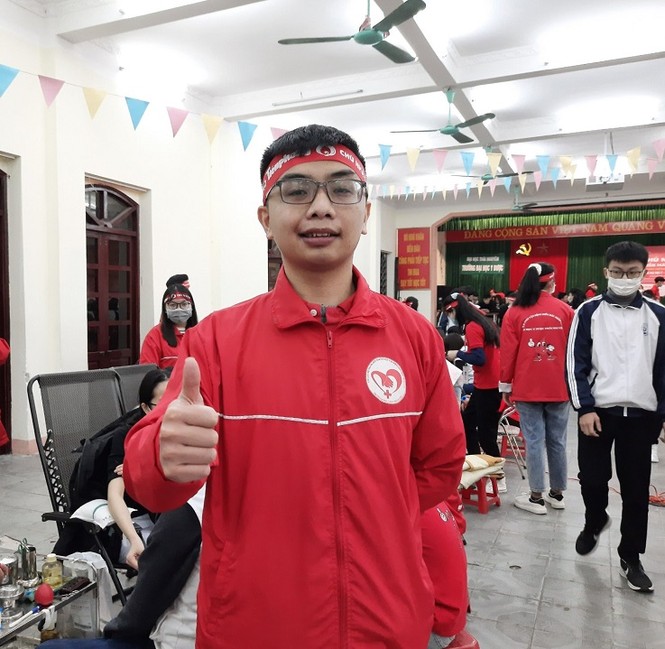 Sinh viên Đại học Y dược Thái Nguyên: Giọt máu cho đi là giọt máu còn mãi - ảnh 9