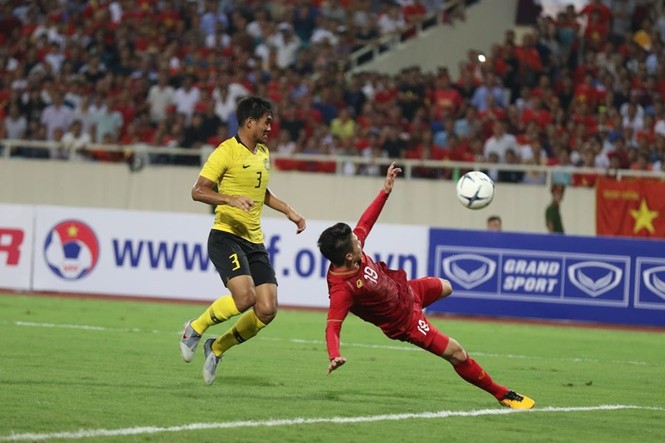 'Vũ điệu kỳ lạ' của HLV Park Hang Seo ở trận thắng Malaysia - ảnh 7