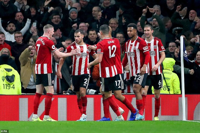 Son Heung-min ghi bàn, Tottenham vẫn sa lầy khủng hoảng - ảnh 1