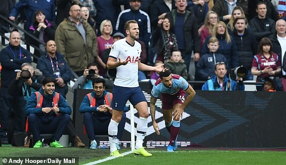 West Ham 2-3 Tottenham: Mourinho mở hàng may mắn - ảnh 7