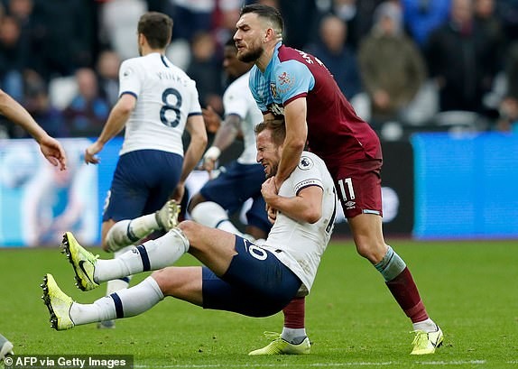 West Ham 2-3 Tottenham: Mourinho mở hàng may mắn - ảnh 15
