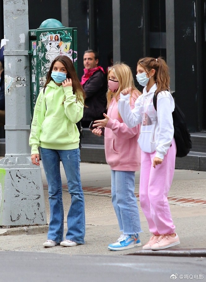 Suri Cruise Leo Thẳng Top Tìm Kiếm Ở Hàn Quốc Vì Vóc Dáng, Khí Chất Như ...