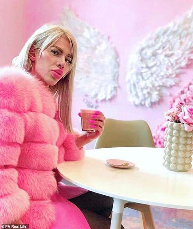 Chàng trai chật vật tìm bạn gái, chi 450 triệu đồng phẫu thuật giống búp bê Barbie - ảnh 5