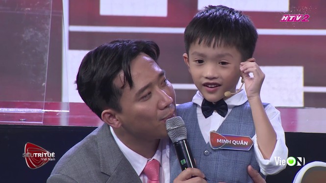 Cậu bé 7 tuổi có trí nhớ siêu phàm tại Siêu trí tuệ khiến Trấn Thành, Tóc Tiên chào thua - ảnh 3