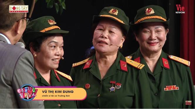 Xúc động nghe đội nữ chiến sĩ lái xe Trường Sơn kể những ngày bom đạn gian khổ - ảnh 3