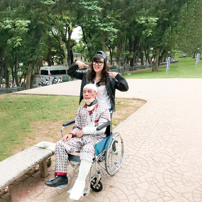 Vân Dung chia sẻ hình ảnh hóm hỉnh hậu trường phim ‘Hướng Dương Ngược Nắng’ - ảnh 3