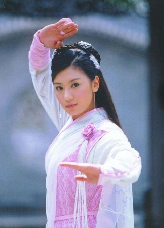 10 mỹ nhân khí chất 'ngút ngời' của 'đại hiệp' Kim Dung - ảnh 4