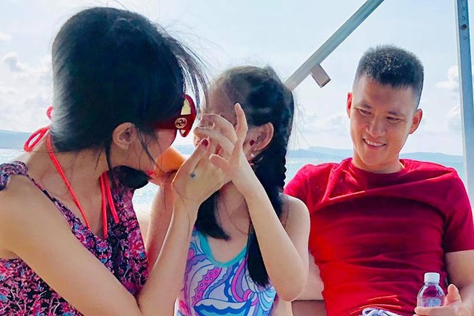 Thủy Tiên gây 'bão' vì lời đáp trả với người chê bai nhan sắc mình - ảnh 4