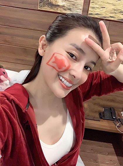 Hoài Linh lần đầu làm điều gây 'sốt' để mừng U22 Việt Nam thắng U22 Campuchia - ảnh 10