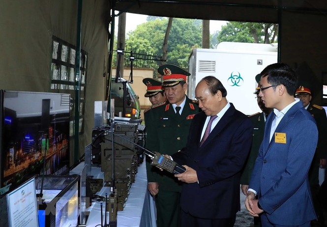 Thủ tướng, Chủ tịch Quốc hội dự kỷ niệm 75 năm Ngày thành lập quân đội - ảnh 10