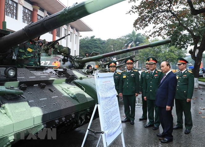 Thủ tướng, Chủ tịch Quốc hội dự kỷ niệm 75 năm Ngày thành lập quân đội - ảnh 2