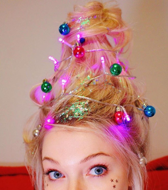 Cộng đồng mạng thế giới rộ mốt làm tóc dựng đứng như cây thông Noel - ảnh 3
