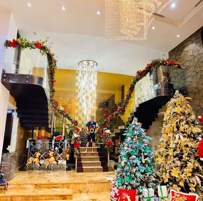 Phát 'sốt' với cách trang hoàng nhà cửa chuẩn bị đón Noel của sao Việt - ảnh 2
