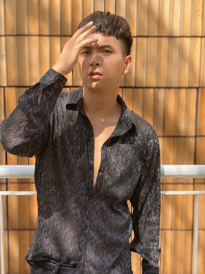 Showbiz 15/1: Hồ Quang Hiếu bị hủy show vào phút chót - ảnh 1