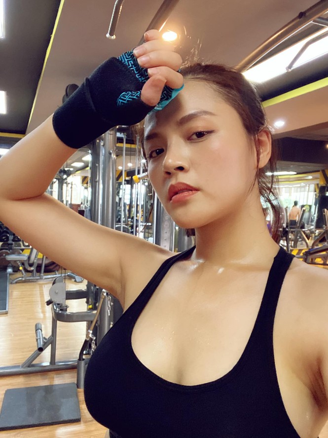 Gia đình 'Về nhà đi con' tụ họp, Bảo Thanh rạng rỡ lần đầu khoe bụng bầu ngoại cỡ - ảnh 6