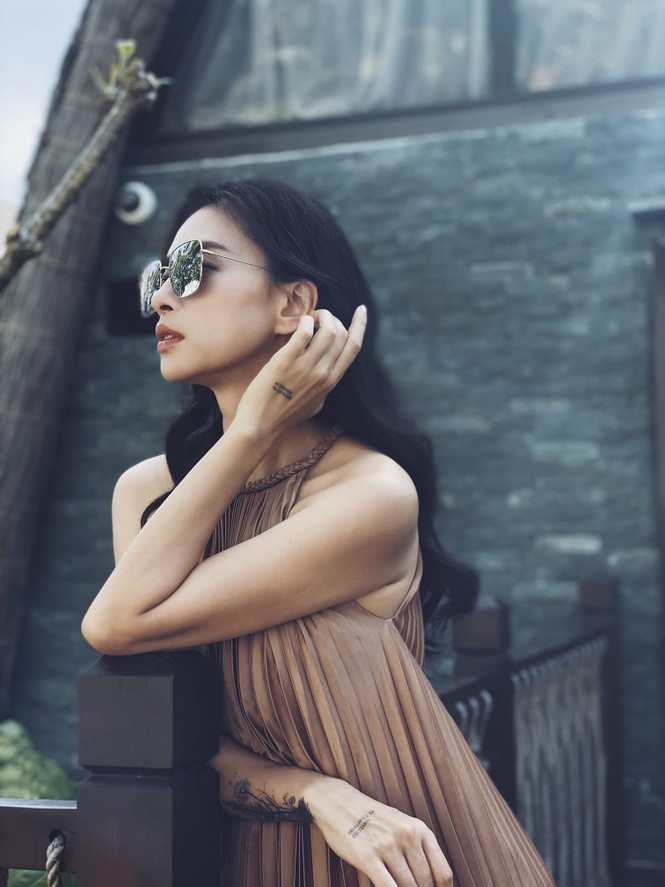 Ngây ngất ngắm biệt thự sang trọng tràn ngập không khí Giáng sinh của Lã Thanh Huyền - ảnh 6