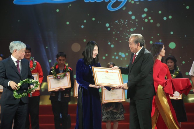 Ba cô gái người dân tộc thiểu số có thành tích học tập 'khủng' nhất - ảnh 5