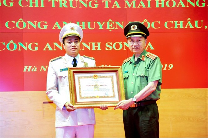 Từ nhân dân mà ra, vì nhân dân phục vụ - ảnh 3