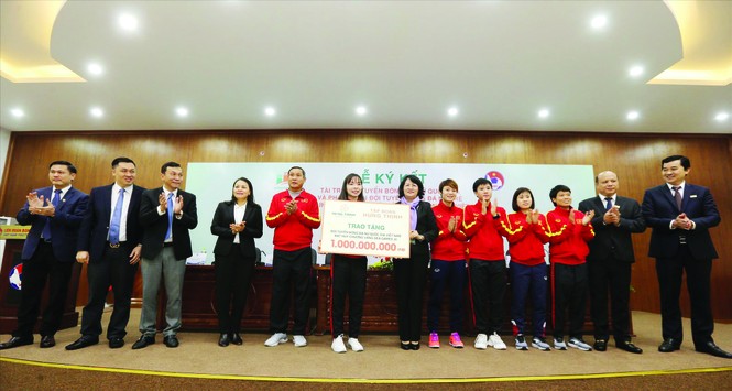 100 tỷ đồng cho mục tiêu World Cup của bóng đá nữ Việt Nam - ảnh 1