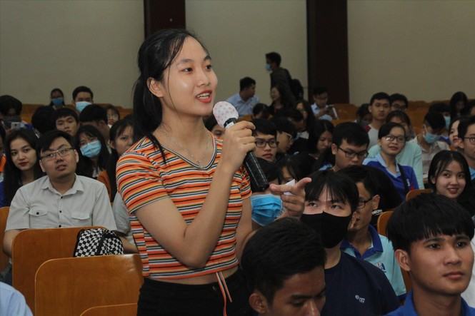 Nâng bước thủ khoa năm 2020: Ngày của những trải nghiệm thú vị - ảnh 2