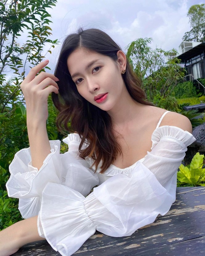 Ngắm nhan sắc rạng ngời của tân Hoa hậu Chuyển giới Thái Lan - ảnh 6